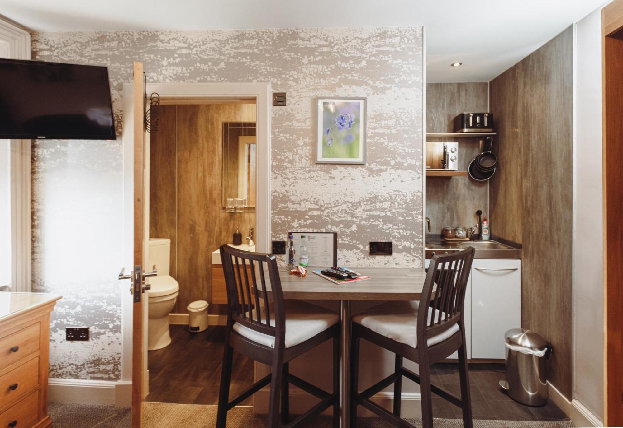 The Tower Gastro Pub & Apartments Crieff Δωμάτιο φωτογραφία